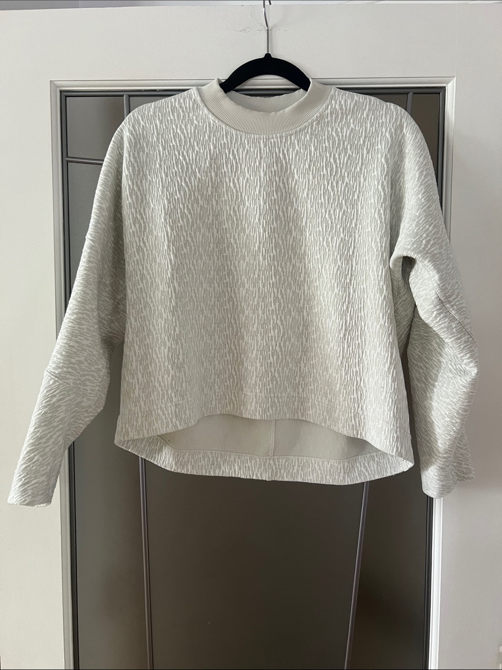 Lululemon Textured Jacquard Crewneck Pullover Bone White Size 6